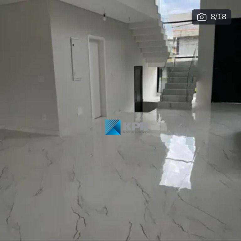 Casa de Condomínio à venda com 4 quartos, 400m² - Foto 4