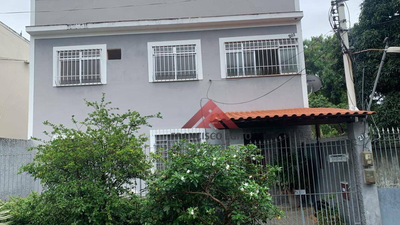 Sobrado à venda e aluguel com 3 quartos, 141m² - Foto 1