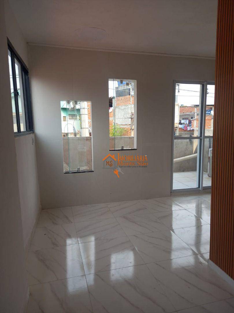 Sobrado à venda com 3 quartos, 55m² - Foto 2