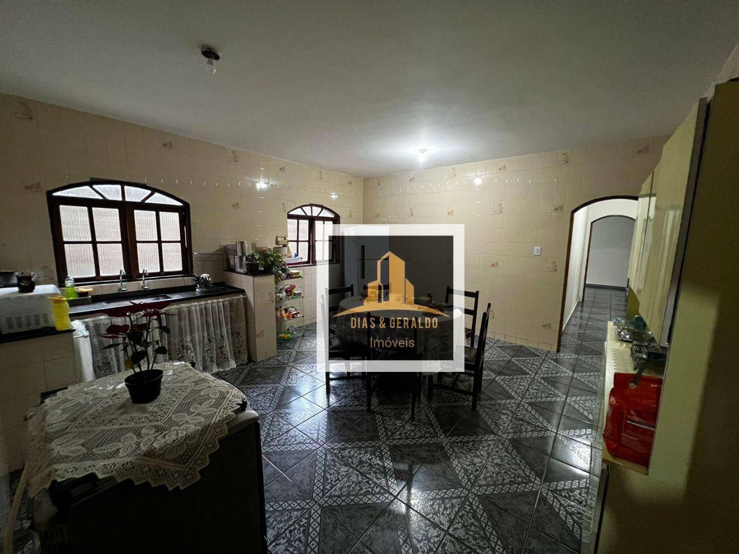 Casa à venda com 4 quartos, 145m² - Foto 16