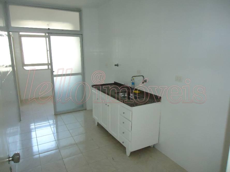 Apartamento para alugar com 3 quartos, 110m² - Foto 11