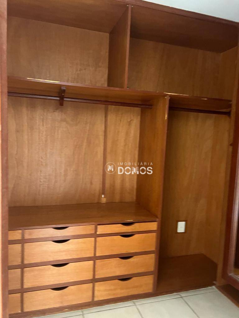 Apartamento para alugar com 4 quartos, 315m² - Foto 3