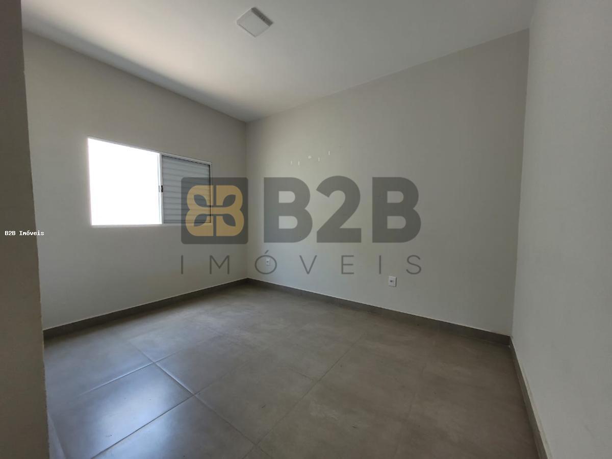 Casa à venda com 2 quartos, 110m² - Foto 5