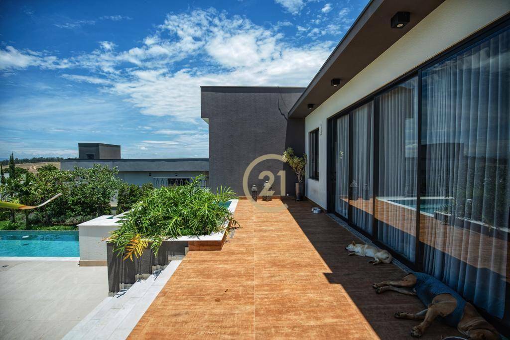 Casa de Condomínio à venda com 5 quartos, 447m² - Foto 3