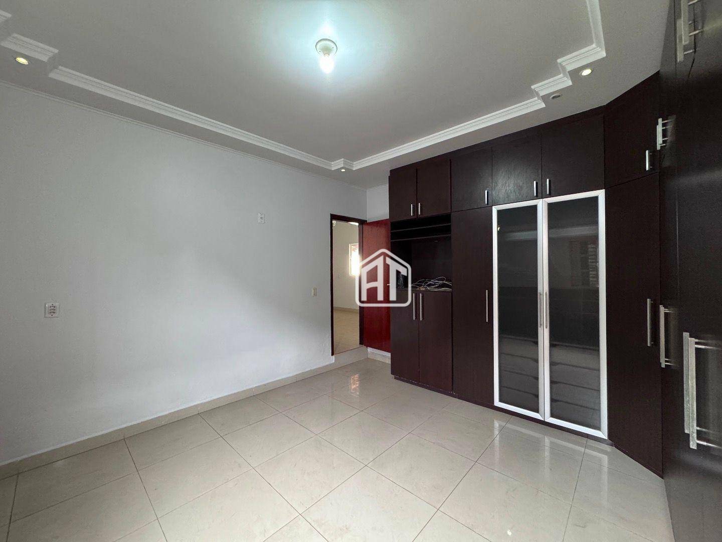 Casa à venda com 3 quartos, 288m² - Foto 19