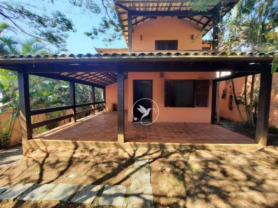 Casa à venda com 2 quartos, 195m² - Foto 2