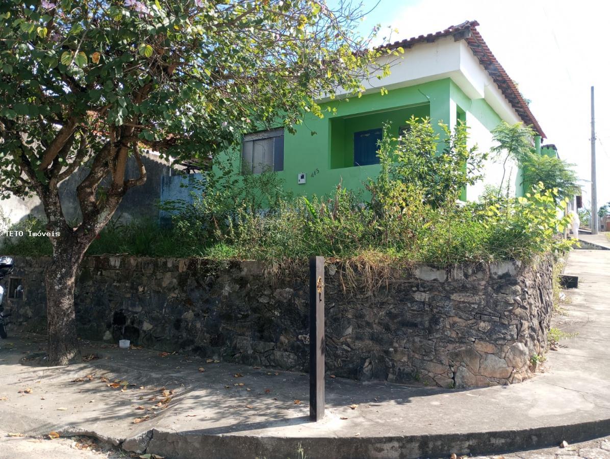 Casa à venda com 2 quartos, 300m² - Foto 2