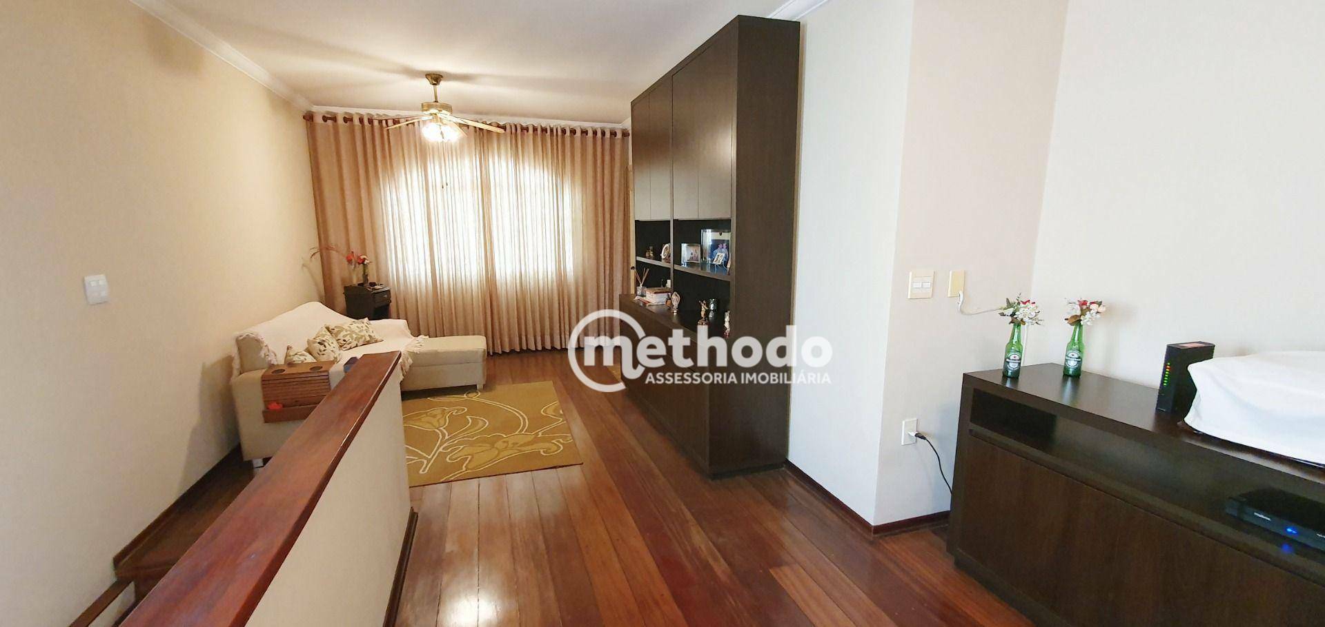 Casa à venda com 3 quartos, 192m² - Foto 2