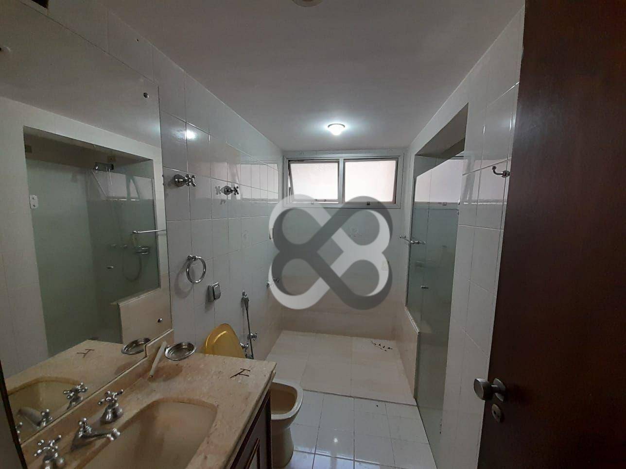 Apartamento à venda com 3 quartos, 140m² - Foto 24