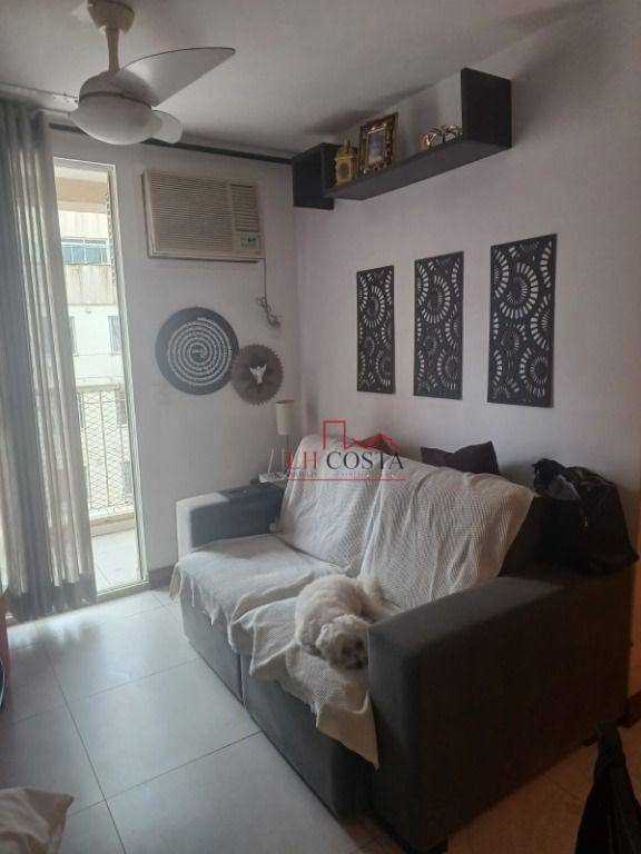 Apartamento à venda com 2 quartos, 74m² - Foto 2