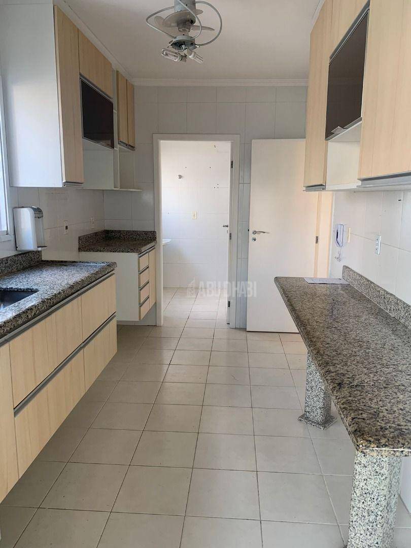 Apartamento à venda com 3 quartos, 113m² - Foto 7