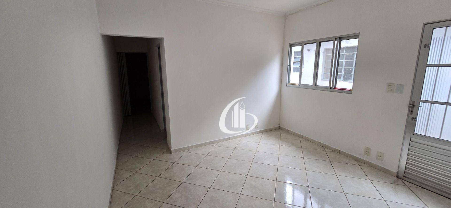 Casa para alugar com 2 quartos, 60m² - Foto 5