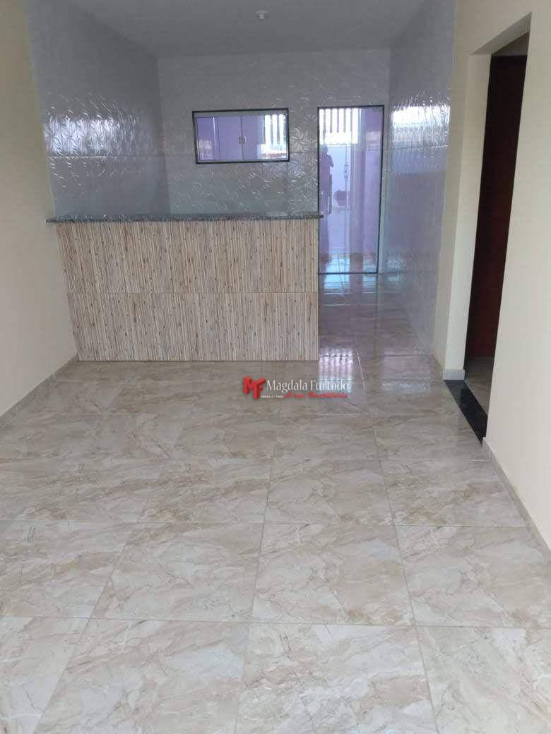 Casa à venda com 2 quartos, 90m² - Foto 3