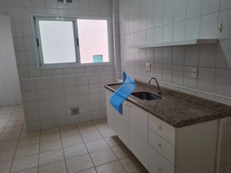 Apartamento para alugar com 2 quartos, 77m² - Foto 5