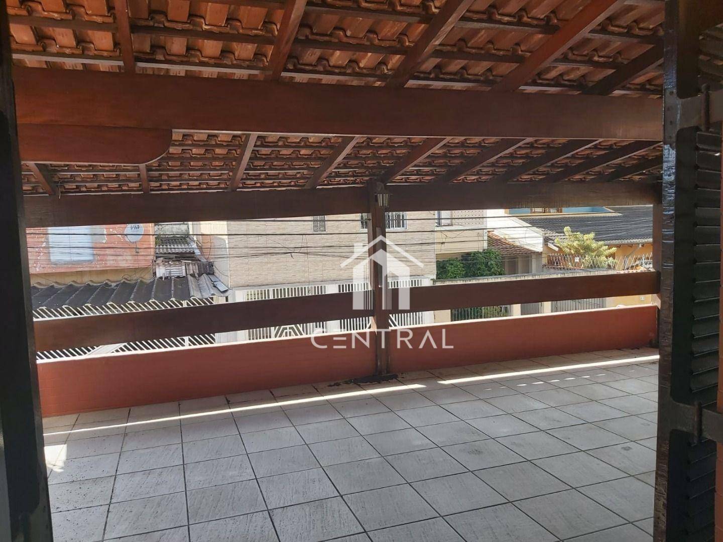 Sobrado para alugar com 3 quartos, 263m² - Foto 8