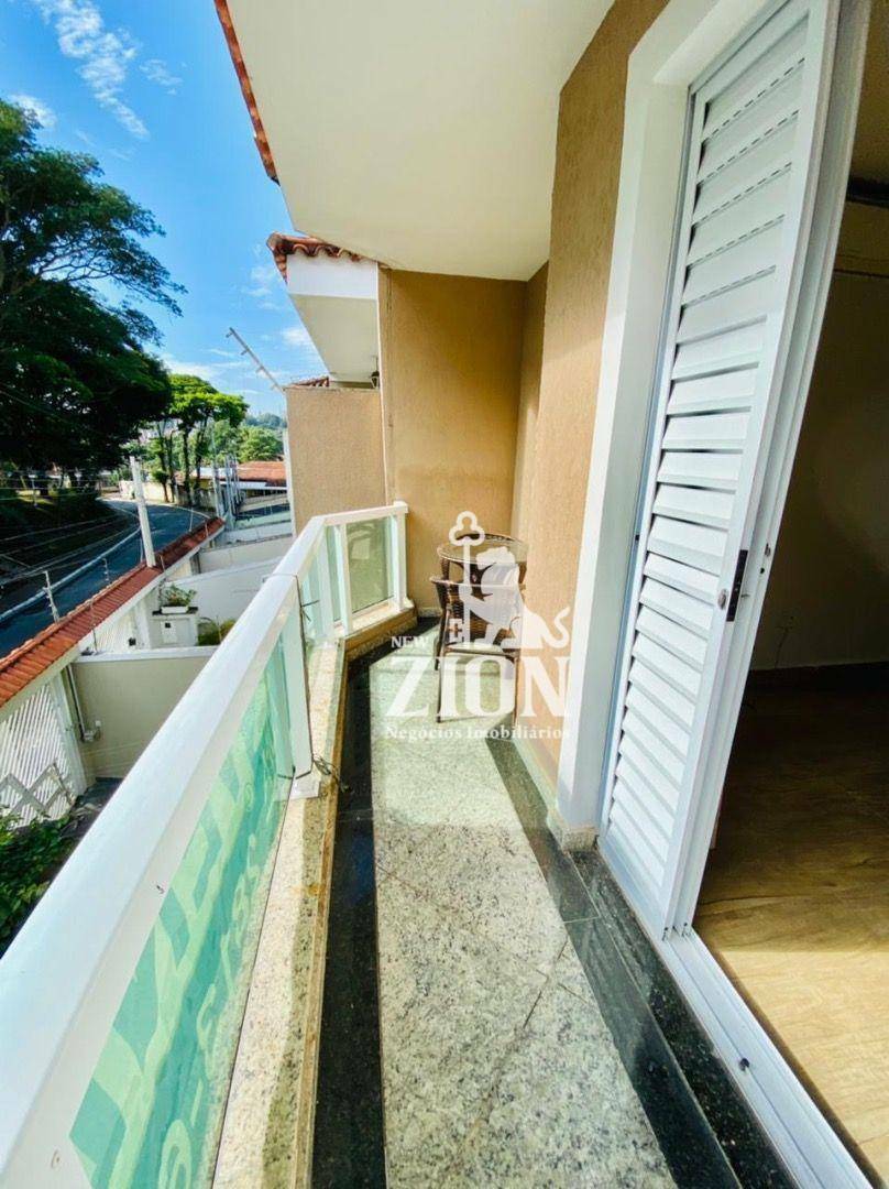 Sobrado à venda com 3 quartos, 225m² - Foto 24