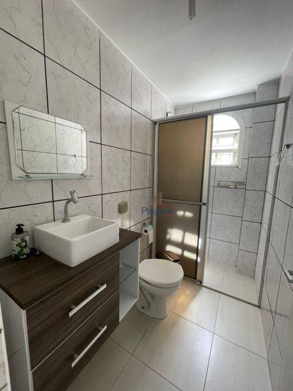 Sobrado à venda com 5 quartos, 200m² - Foto 1