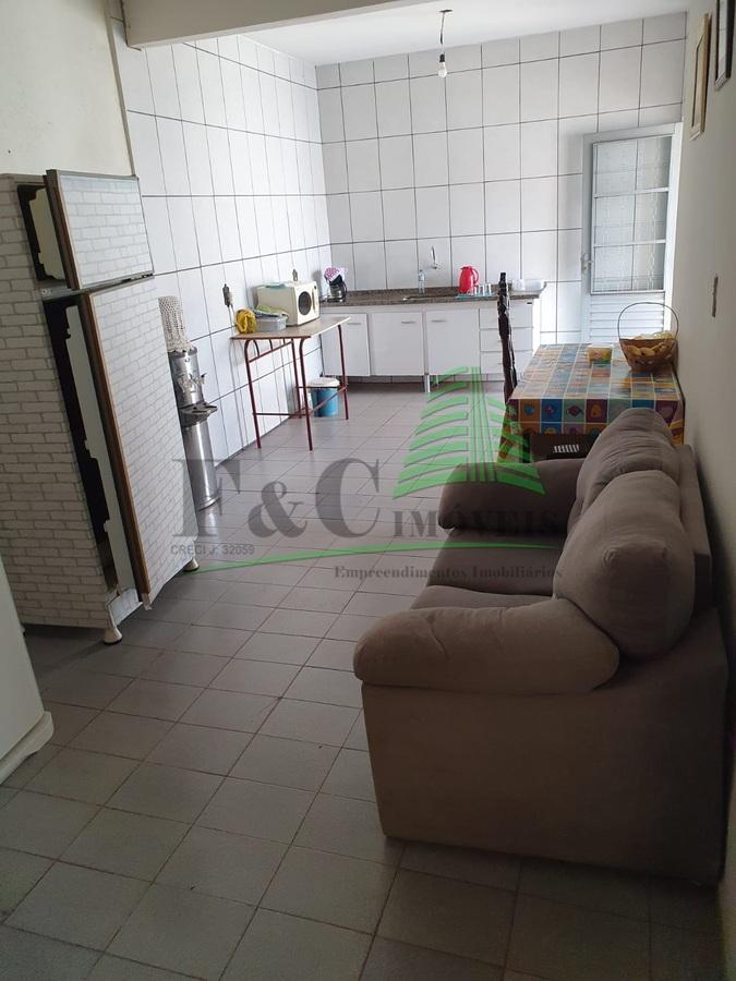 Casa à venda com 3 quartos, 250m² - Foto 17