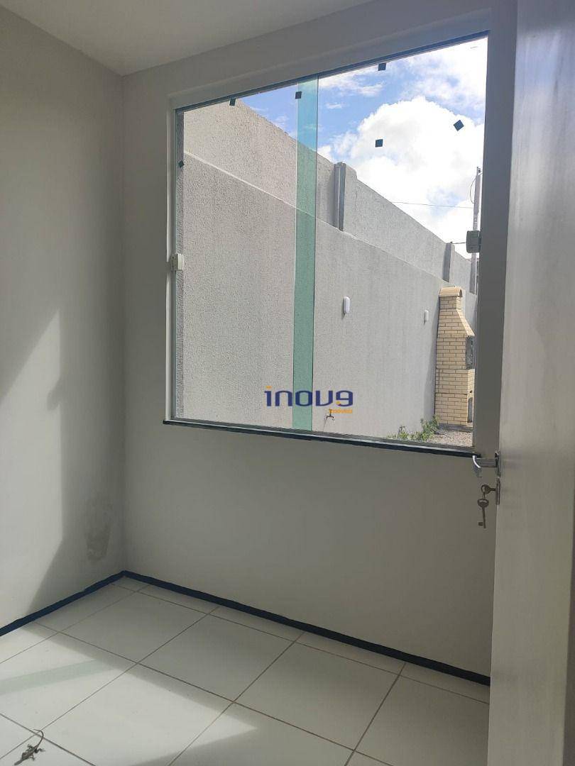 Casa à venda com 3 quartos, 84m² - Foto 4
