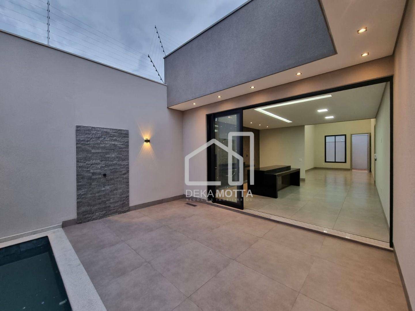 Casa de Condomínio à venda com 3 quartos, 172m² - Foto 1