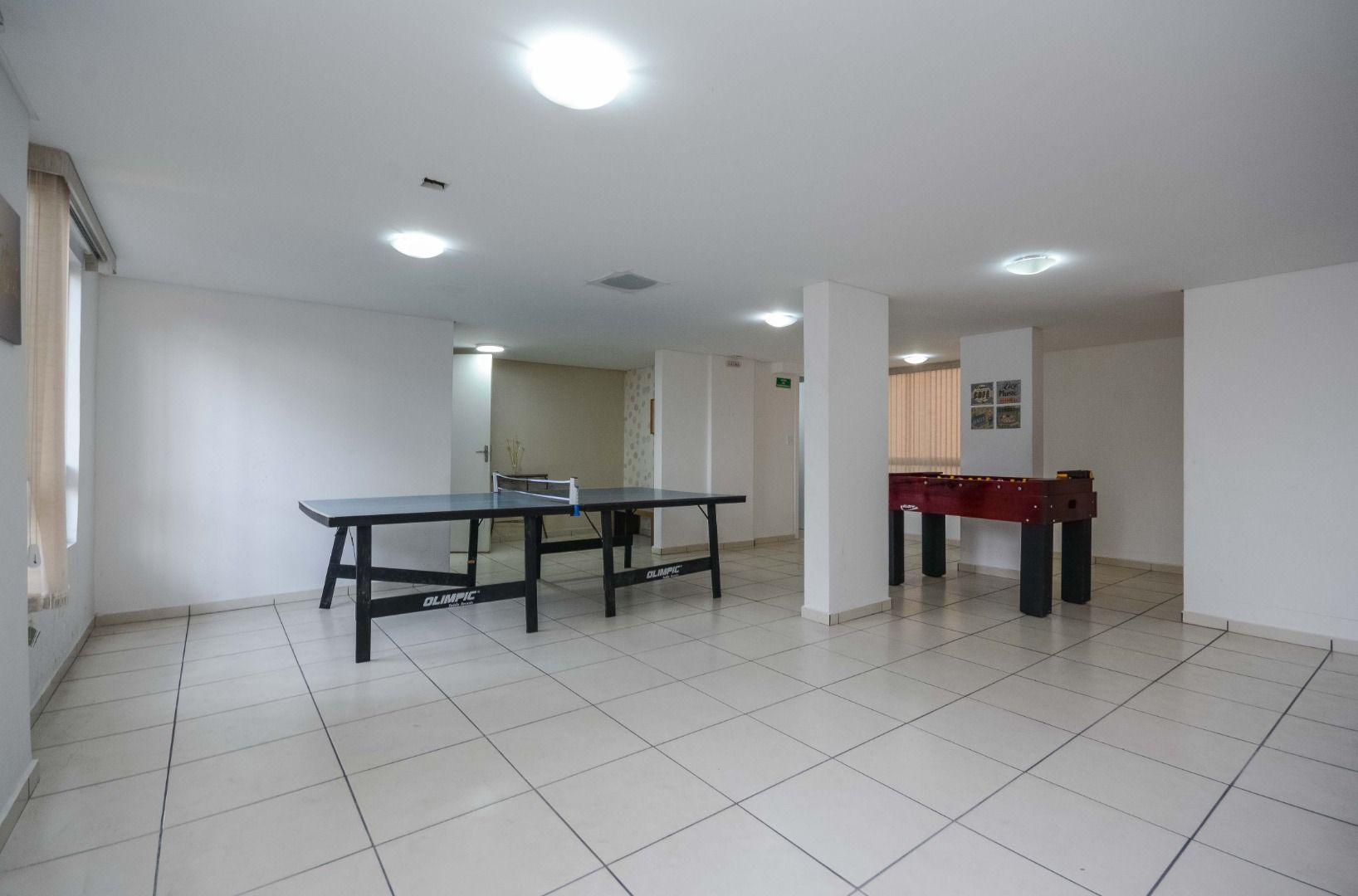 Apartamento para alugar com 2 quartos, 75m² - Foto 53