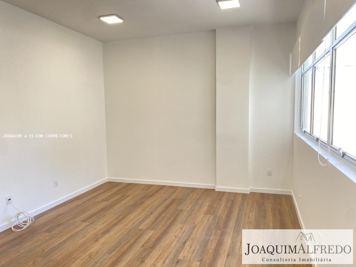 Apartamento à venda com 1 quarto, 40m² - Foto 3