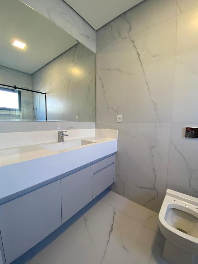 Casa à venda com 3 quartos, 200m² - Foto 22