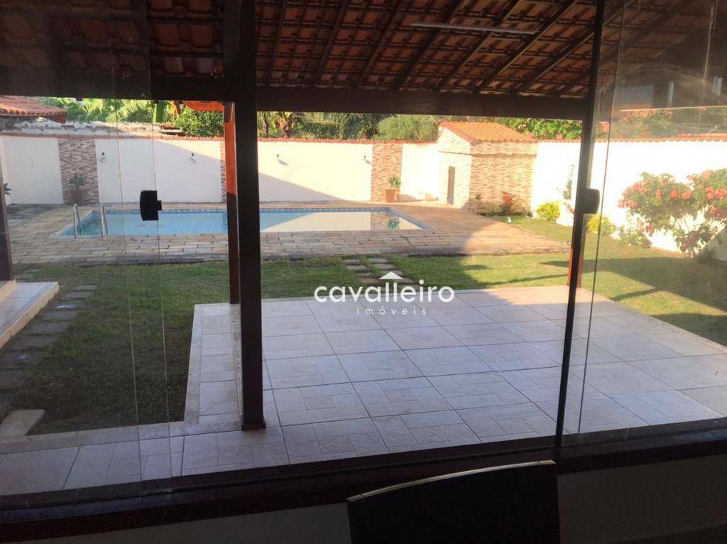 Casa à venda com 4 quartos, 250m² - Foto 4