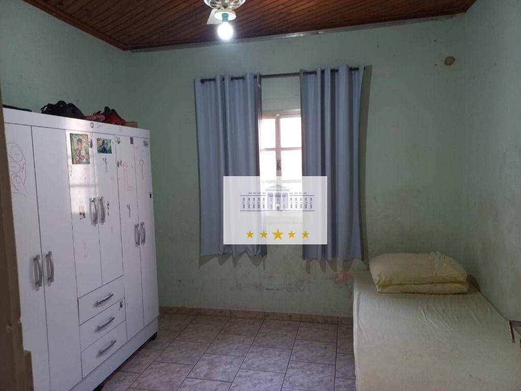 Casa à venda com 3 quartos, 234m² - Foto 7