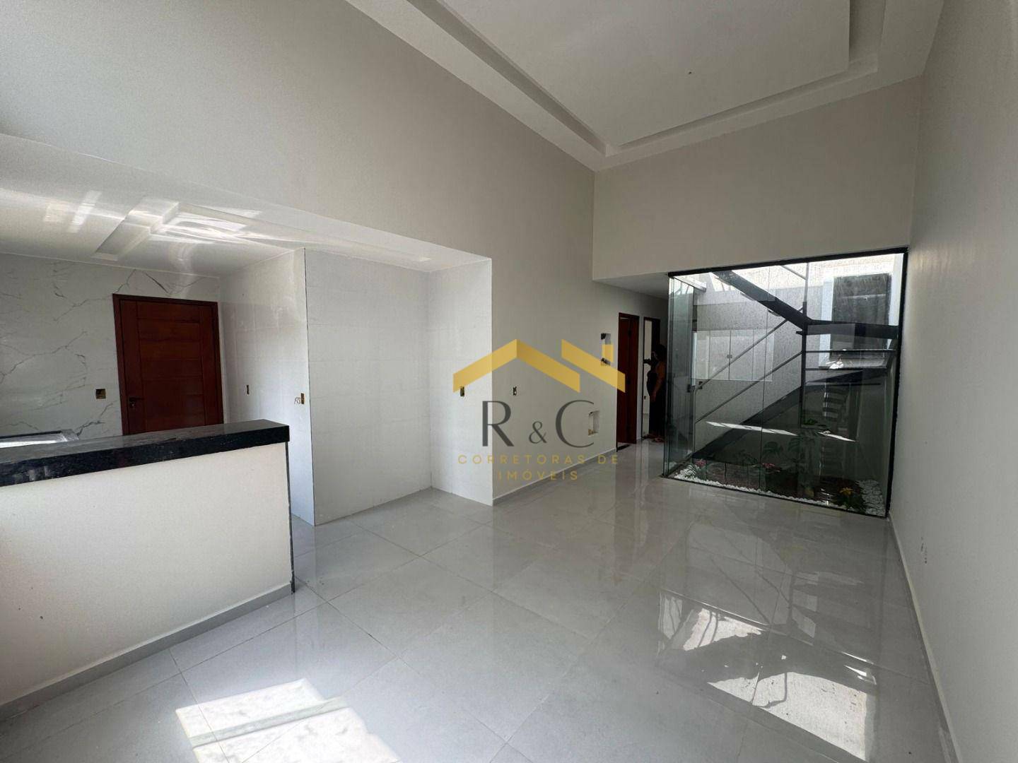 Casa à venda com 3 quartos, 95m² - Foto 3