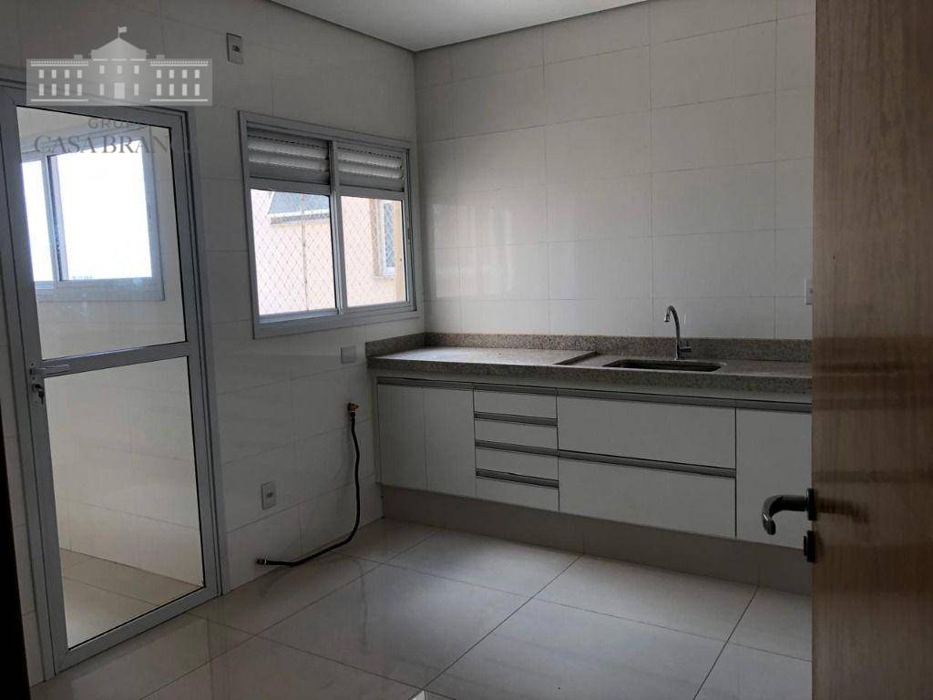 Apartamento para alugar com 3 quartos, 105m² - Foto 12