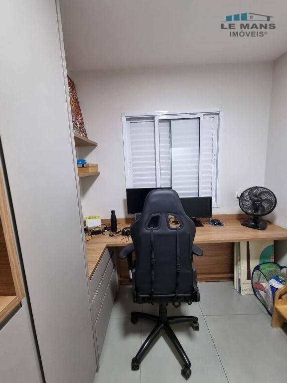 Apartamento à venda com 3 quartos, 85m² - Foto 14