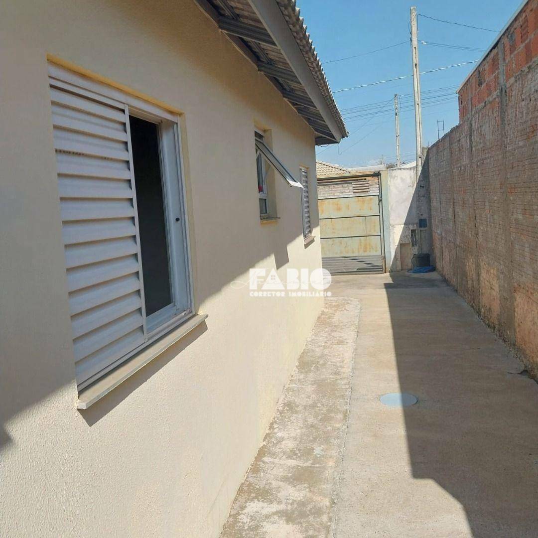 Casa à venda com 2 quartos, 45m² - Foto 13