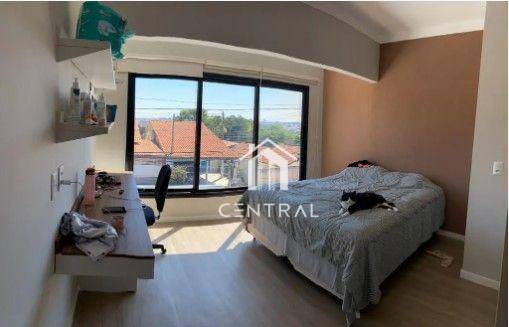 Sobrado à venda com 2 quartos, 130m² - Foto 1