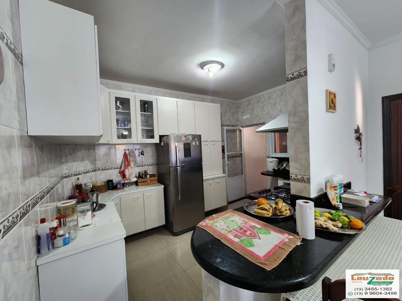 Casa à venda com 3 quartos, 200m² - Foto 5