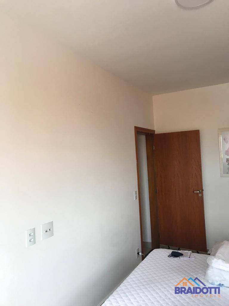 Apartamento à venda com 2 quartos, 67m² - Foto 16