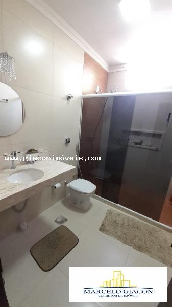 Sobrado à venda com 2 quartos, 193m² - Foto 10