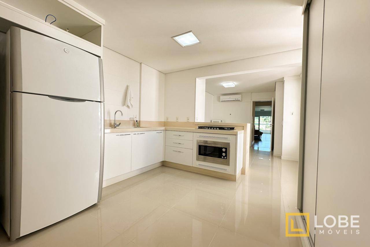 Apartamento à venda com 4 quartos, 204m² - Foto 3