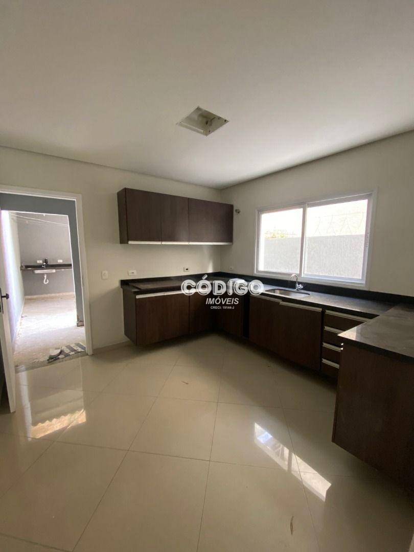 Sobrado para alugar com 3 quartos, 110m² - Foto 5