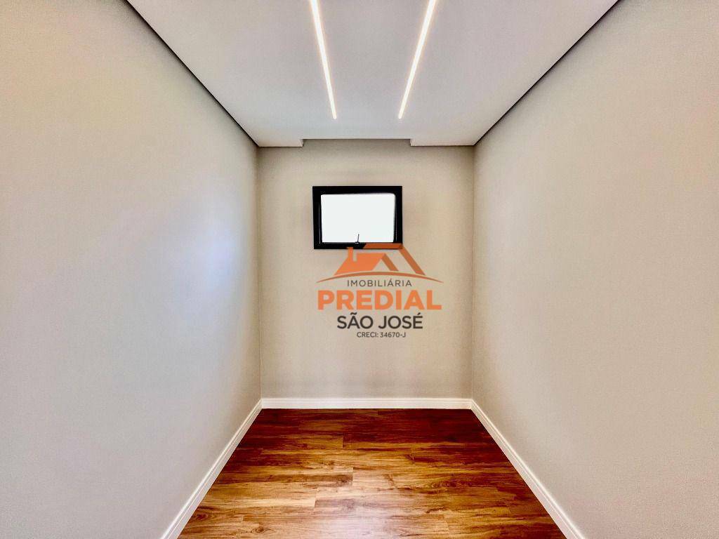 Casa de Condomínio à venda com 4 quartos, 270m² - Foto 17