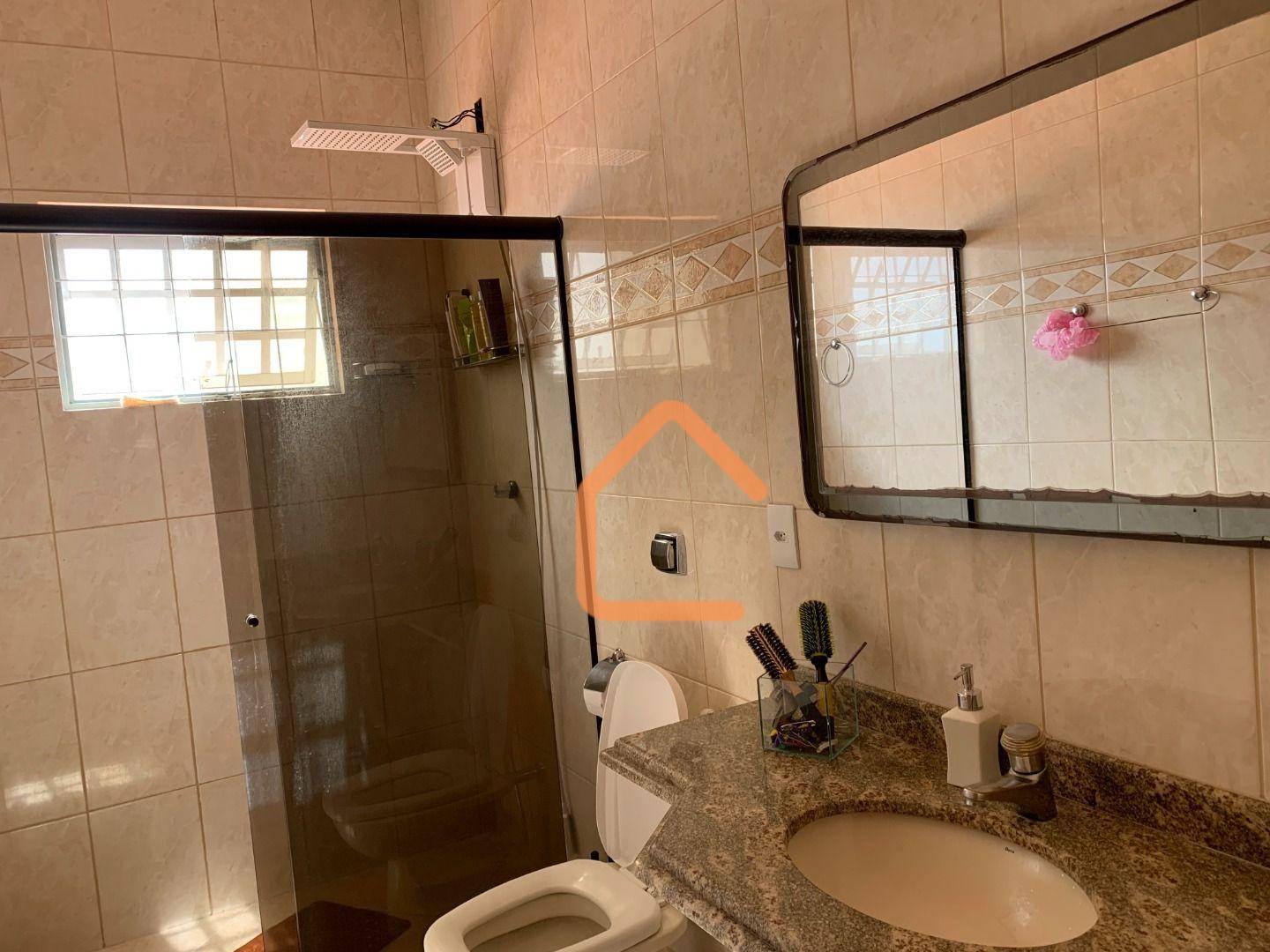 Casa à venda com 3 quartos, 242m² - Foto 15