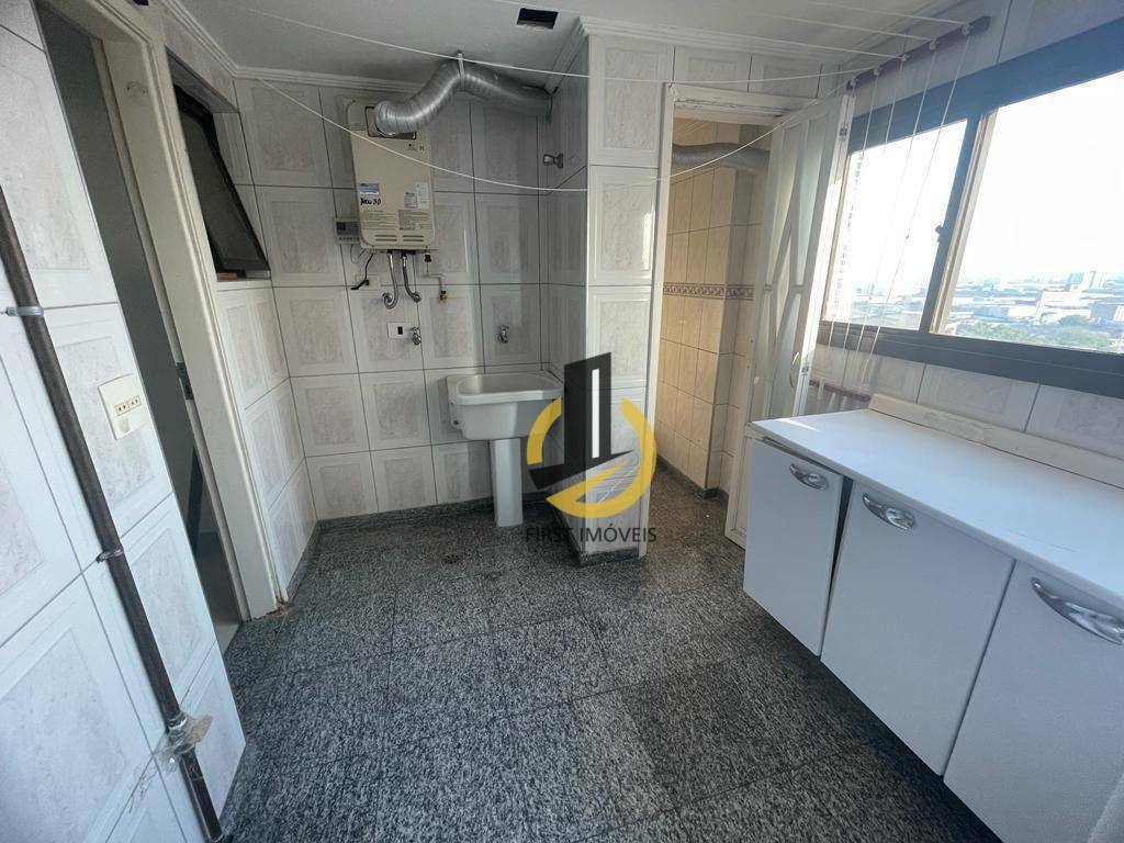 Apartamento à venda com 4 quartos, 156m² - Foto 3