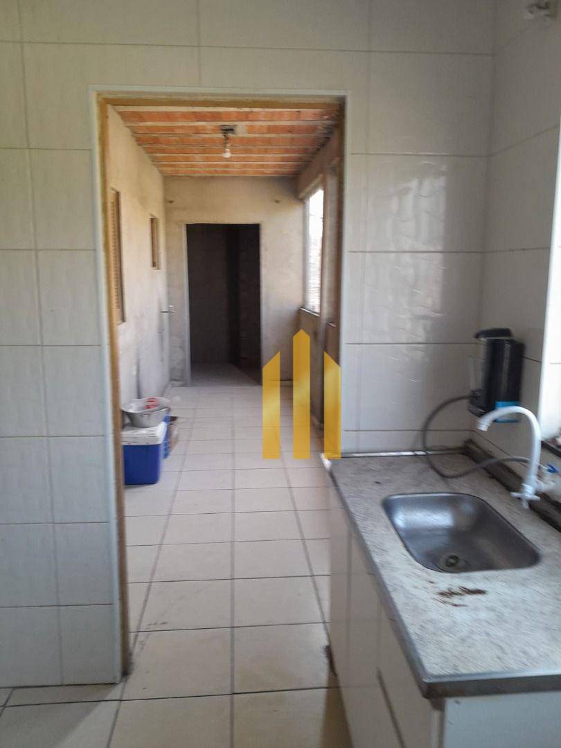 Sobrado à venda com 2 quartos, 450m² - Foto 18