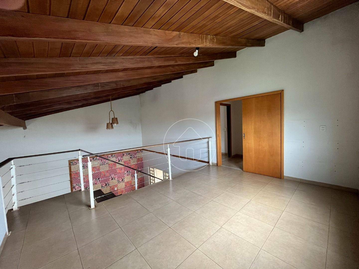 Casa à venda e aluguel com 3 quartos, 245m² - Foto 11