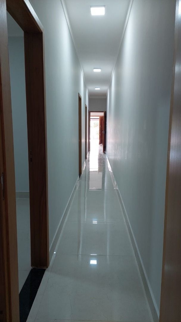 Casa à venda com 3 quartos, 110m² - Foto 2