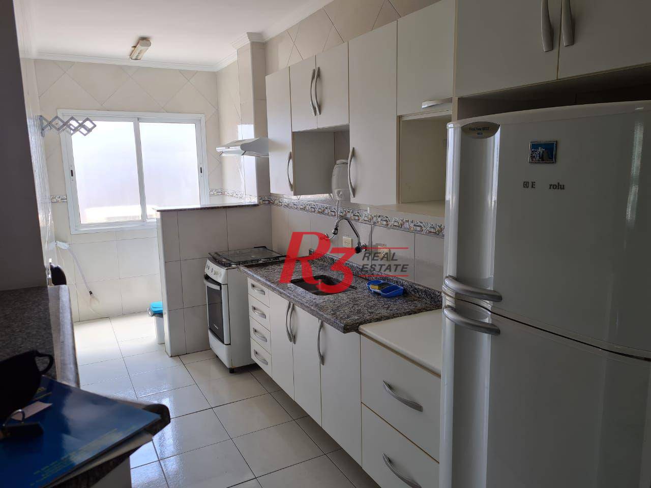 Apartamento à venda com 2 quartos, 68m² - Foto 3