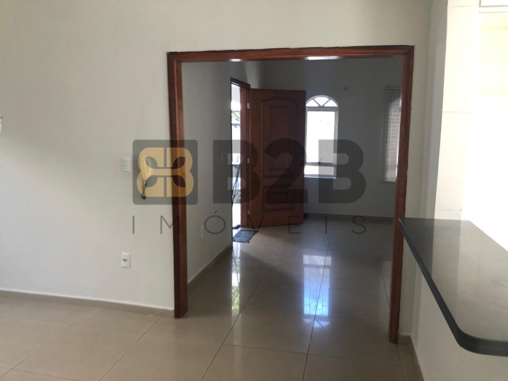 Casa à venda com 4 quartos, 140m² - Foto 4