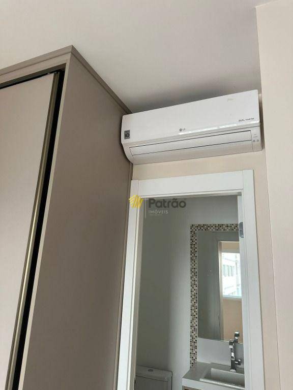 Apartamento para alugar com 2 quartos, 72m² - Foto 11