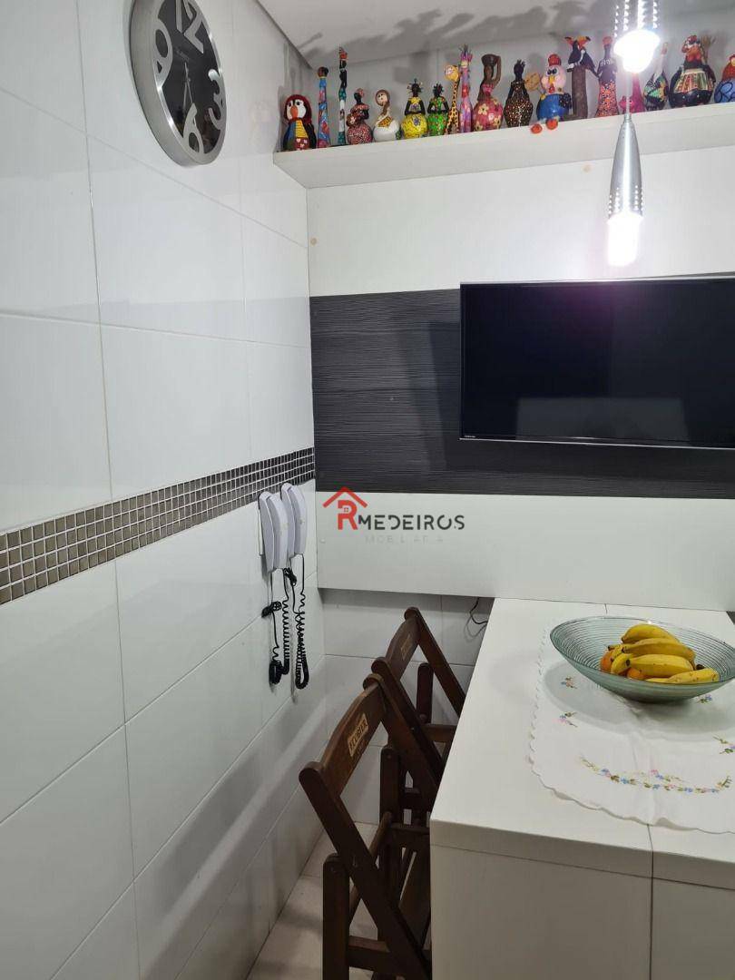 Apartamento à venda com 3 quartos, 145m² - Foto 8