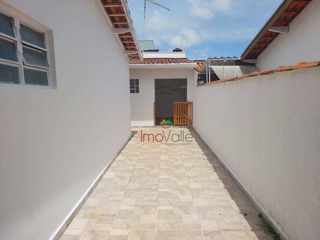 Casa para alugar com 3 quartos, 200m² - Foto 10